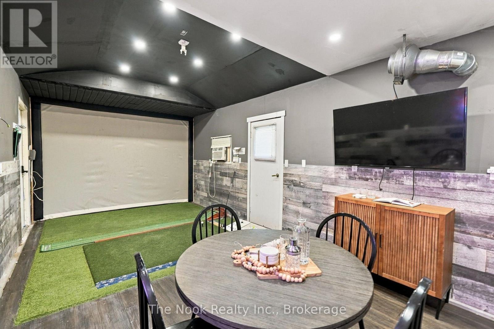456 Harcourt Drive Property Photo 47