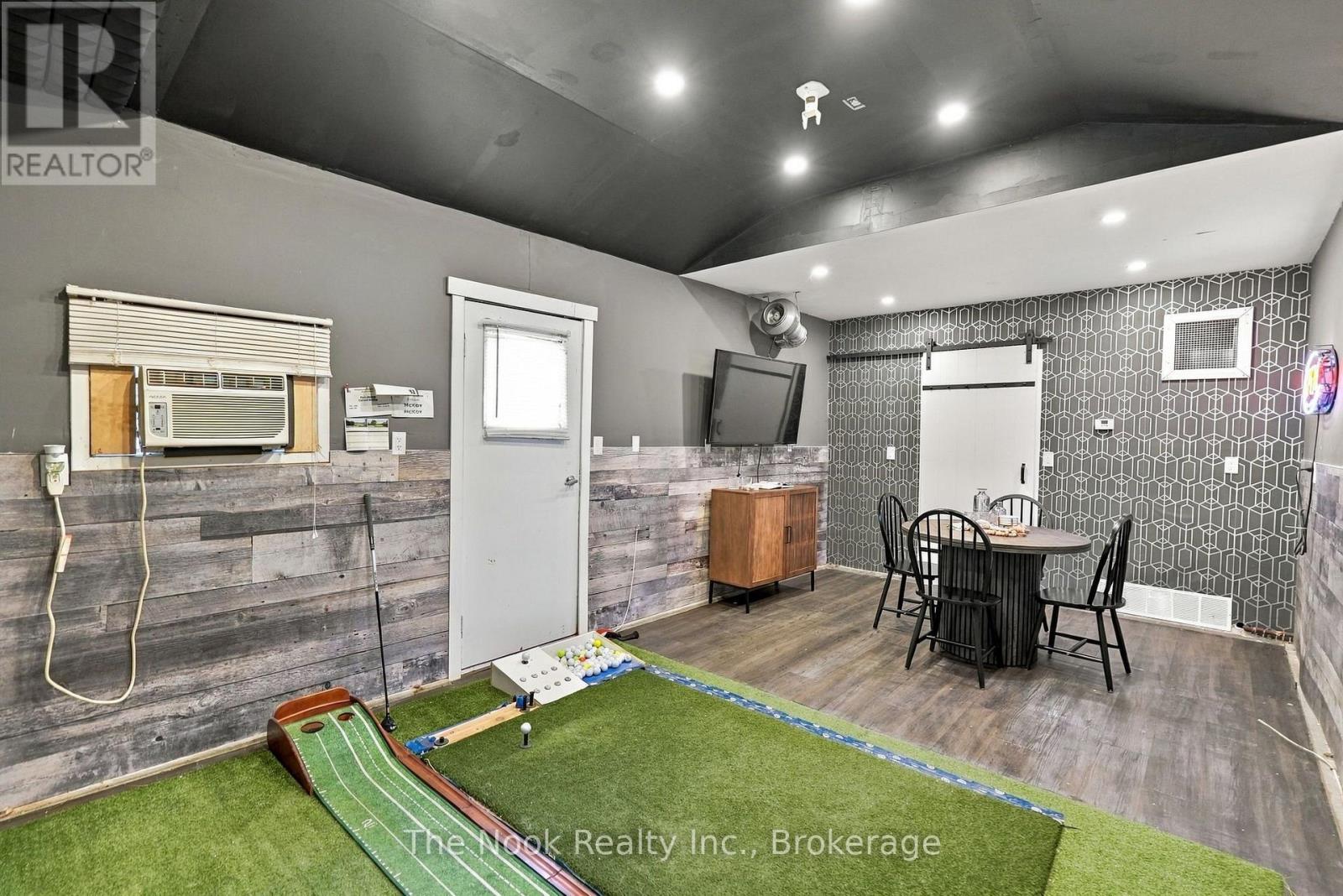 456 Harcourt Drive Property Photo 48