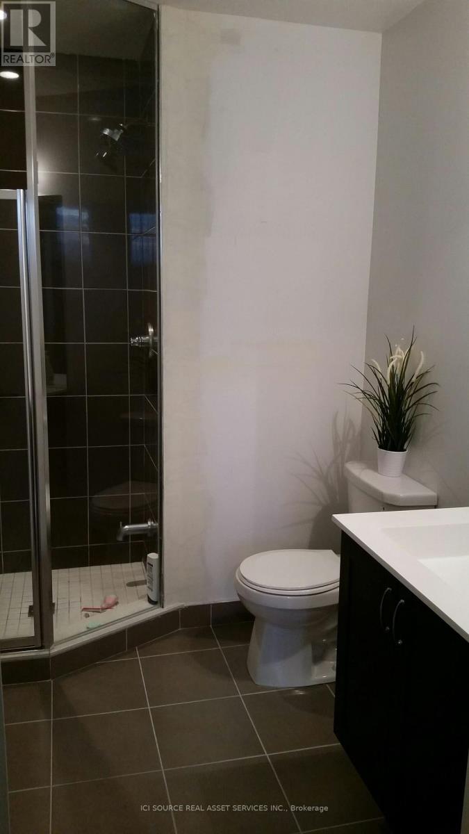 423 - 3560 St. Clair Avenue E Property Photo 10