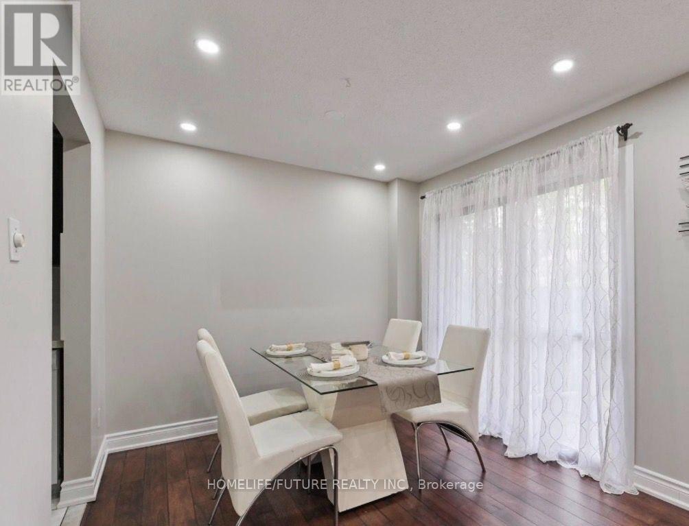 44 - 40 Dundalk Drive Property Photo 6