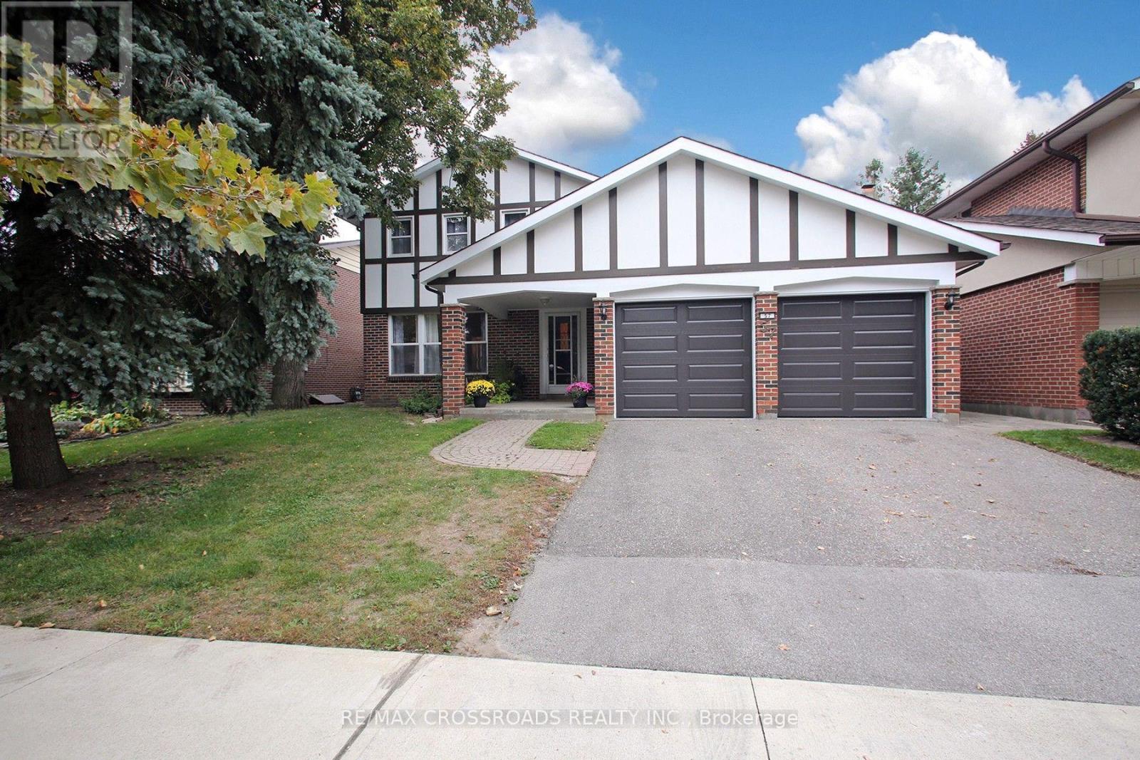 57 Kimberdale Crescent Property Photo 1
