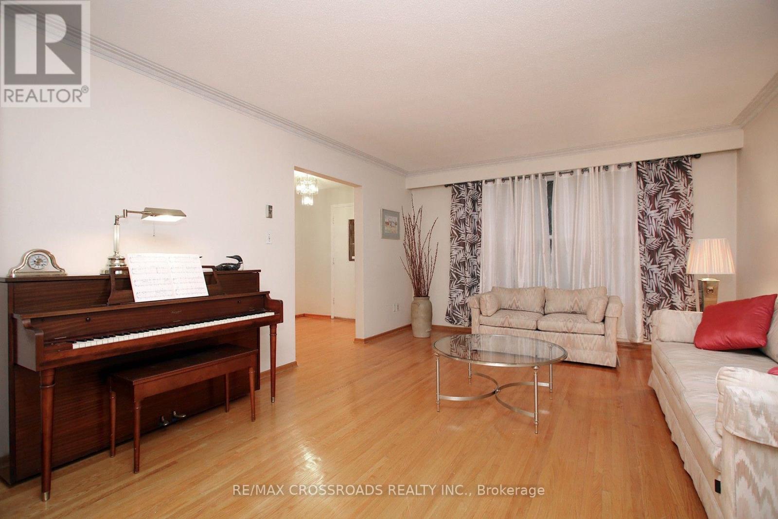 57 Kimberdale Crescent Property Photo 5