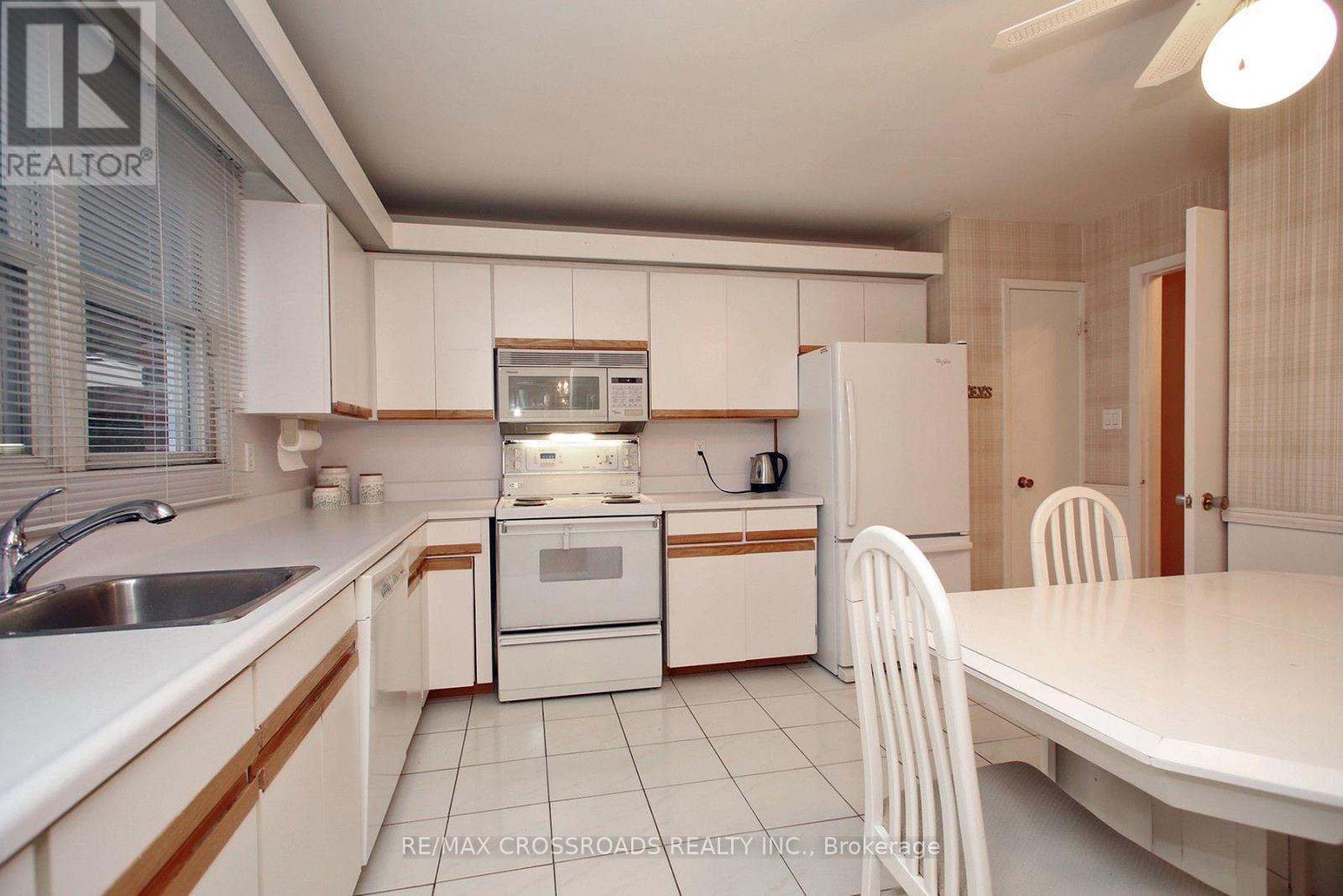 57 Kimberdale Crescent Property Photo 11