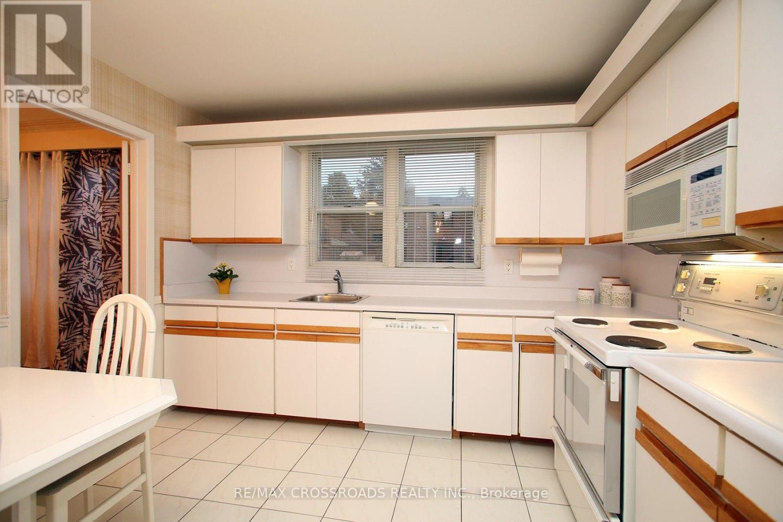 57 Kimberdale Crescent Property Photo 12