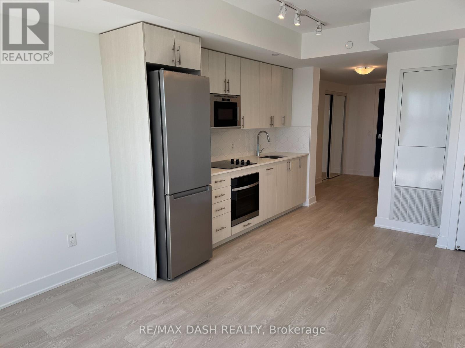 1622 - 2545 Simcoe Street N Property Photo 13
