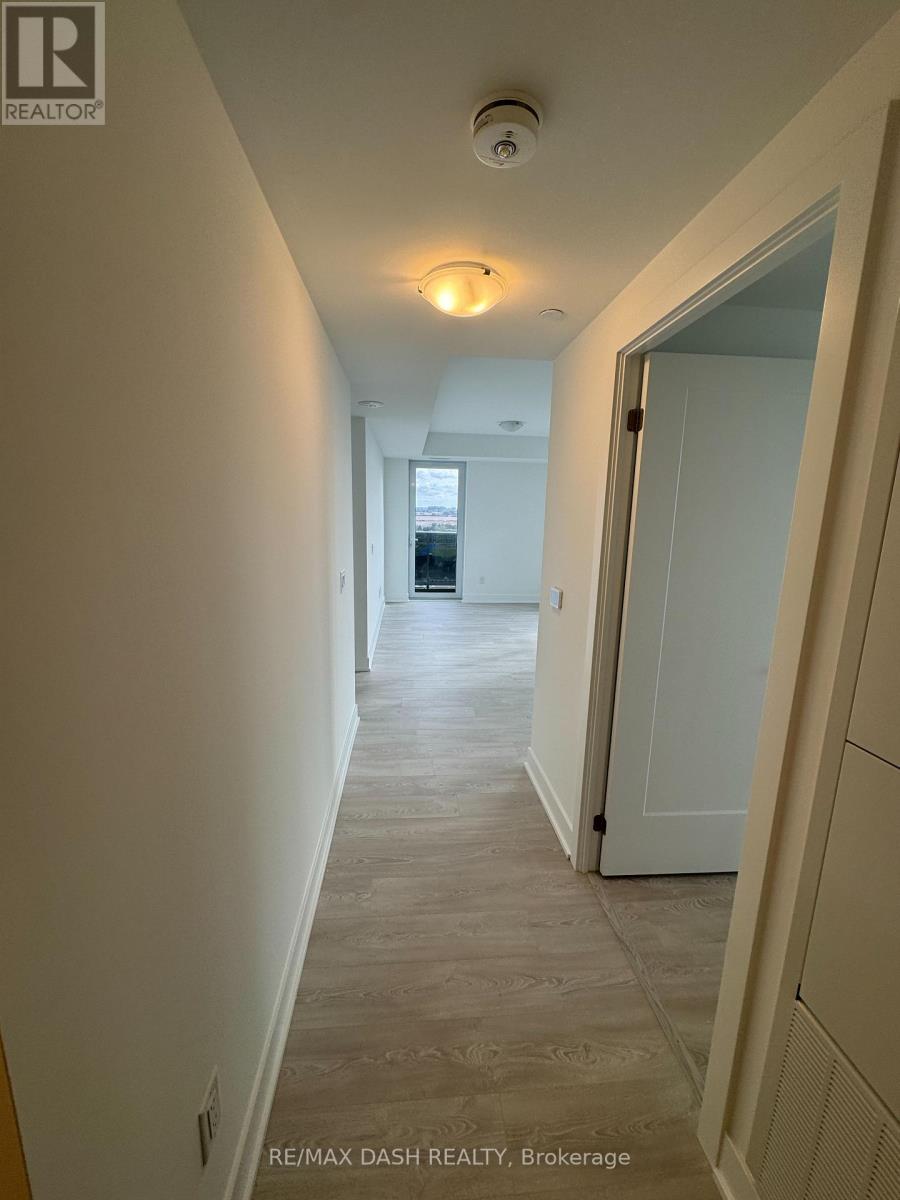 1838 - 2545 Simcoe Street N Property Photo 6