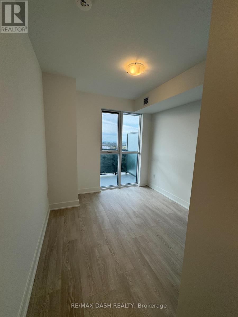 1838 - 2545 Simcoe Street N Property Photo 7