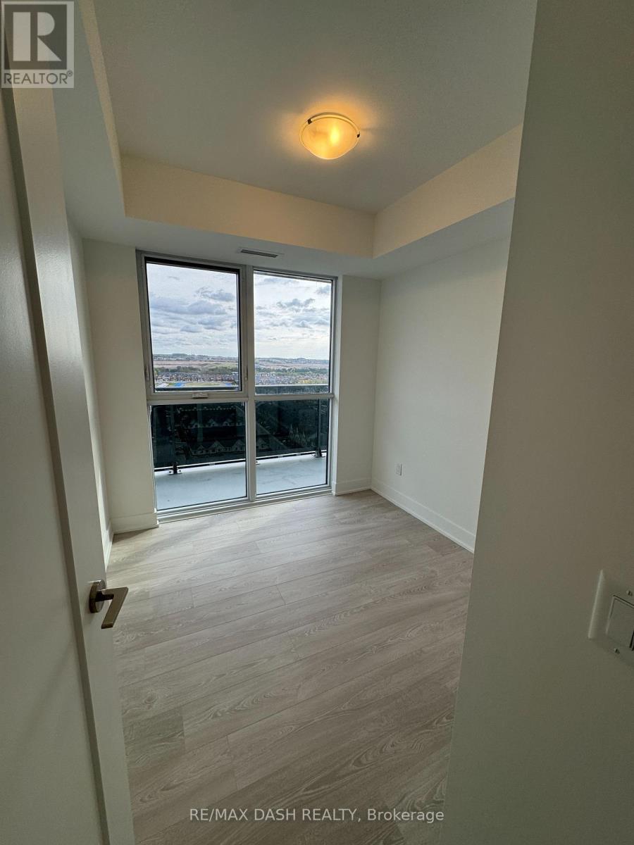1838 - 2545 Simcoe Street N Property Photo 11