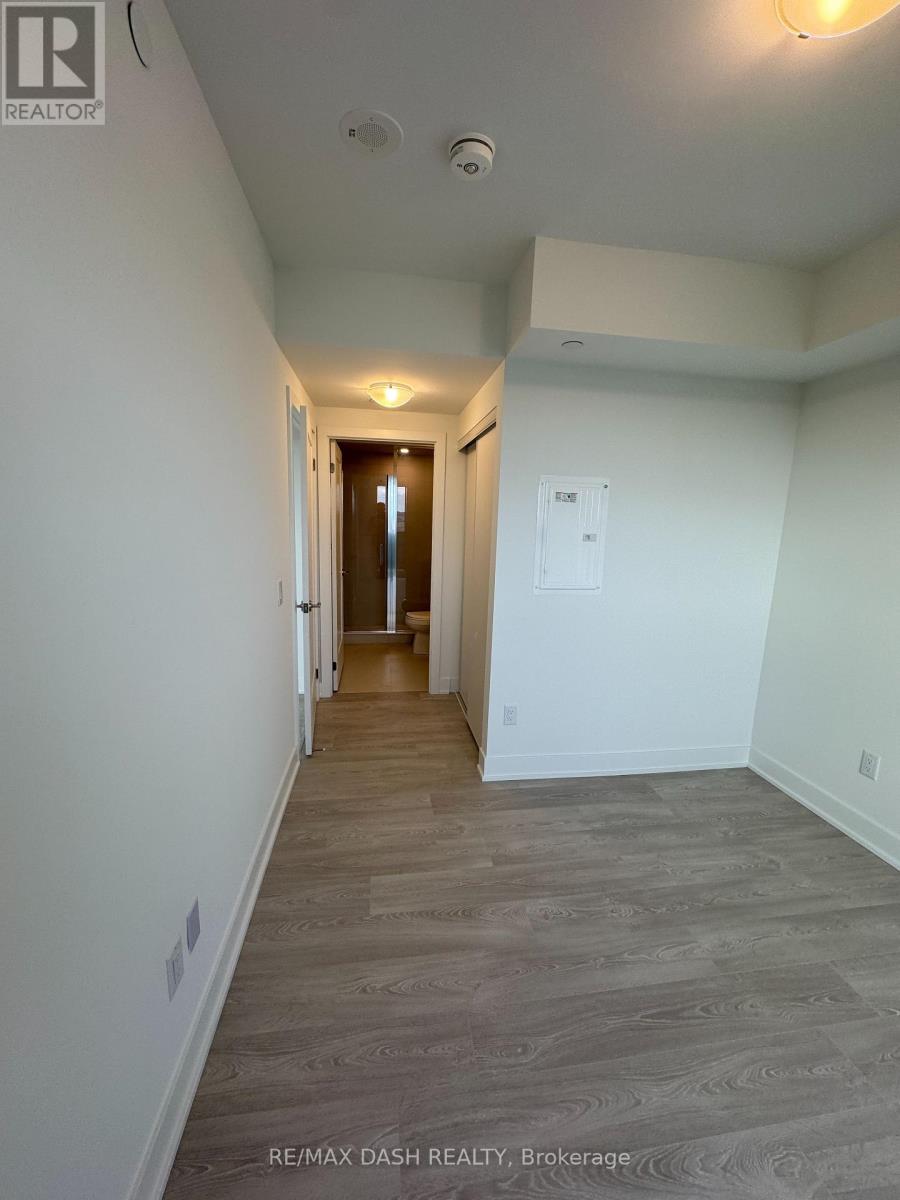 1838 - 2545 Simcoe Street N Property Photo 13