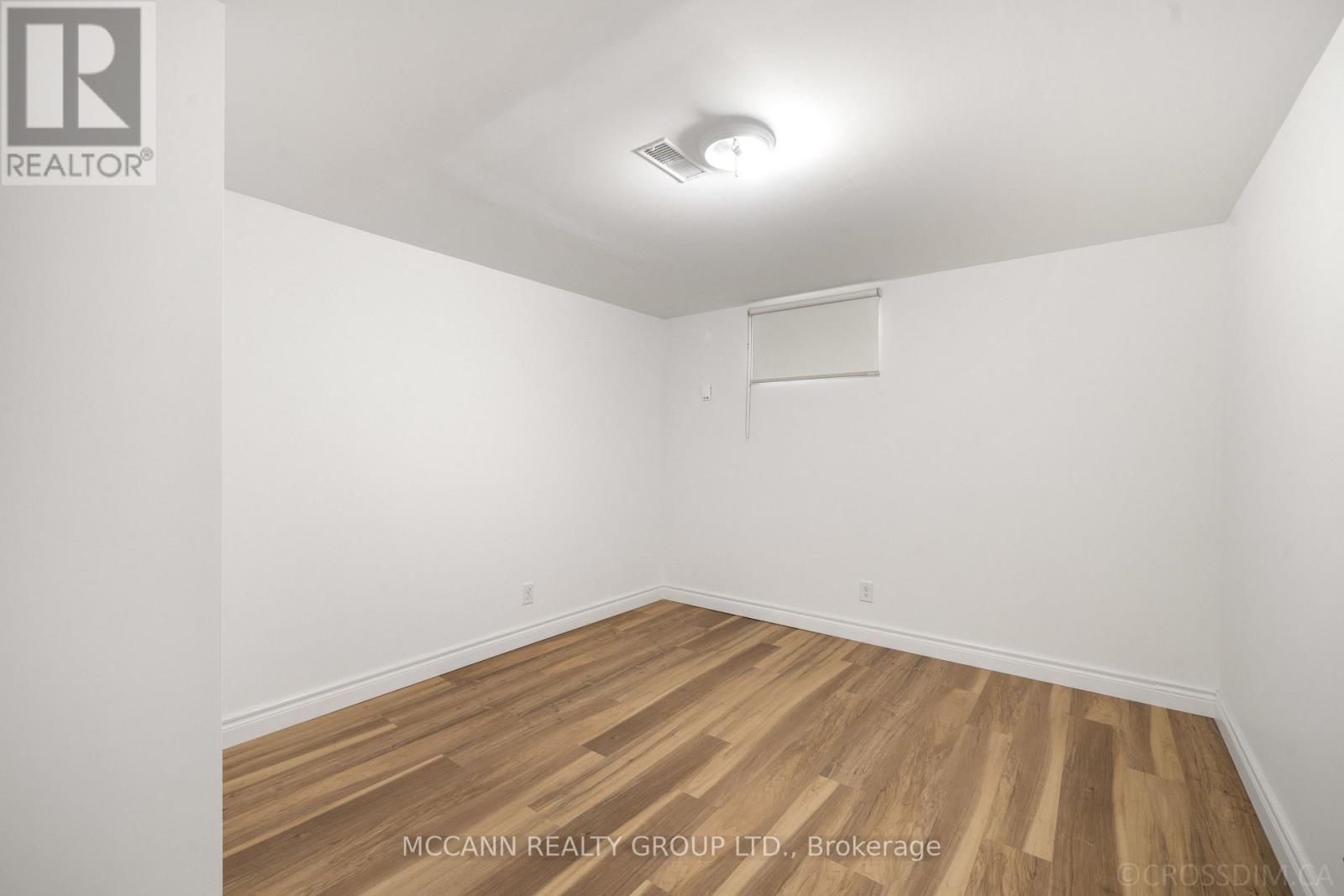 17 Barlow Road Property Photo 27