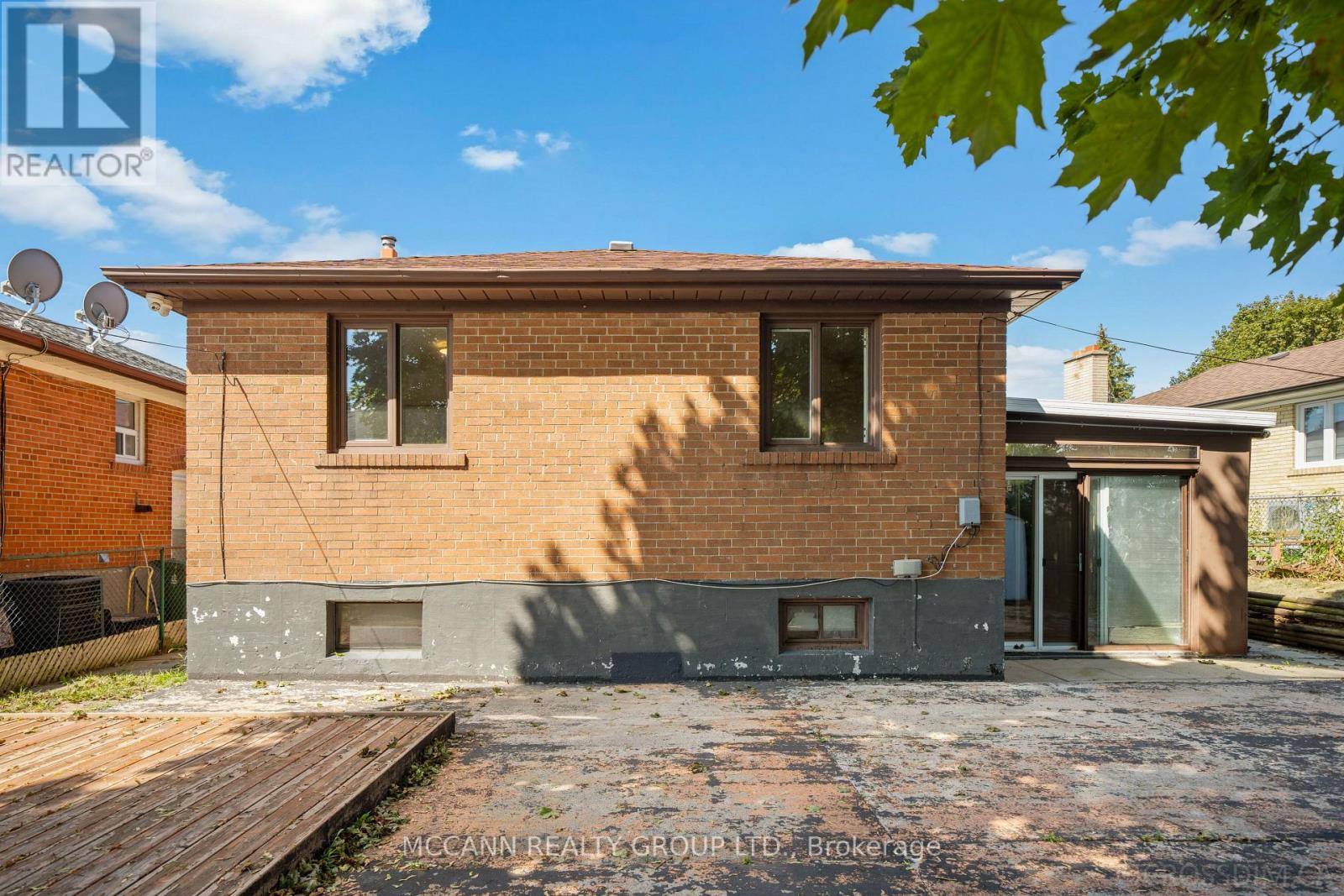 17 Barlow Road Property Photo 35