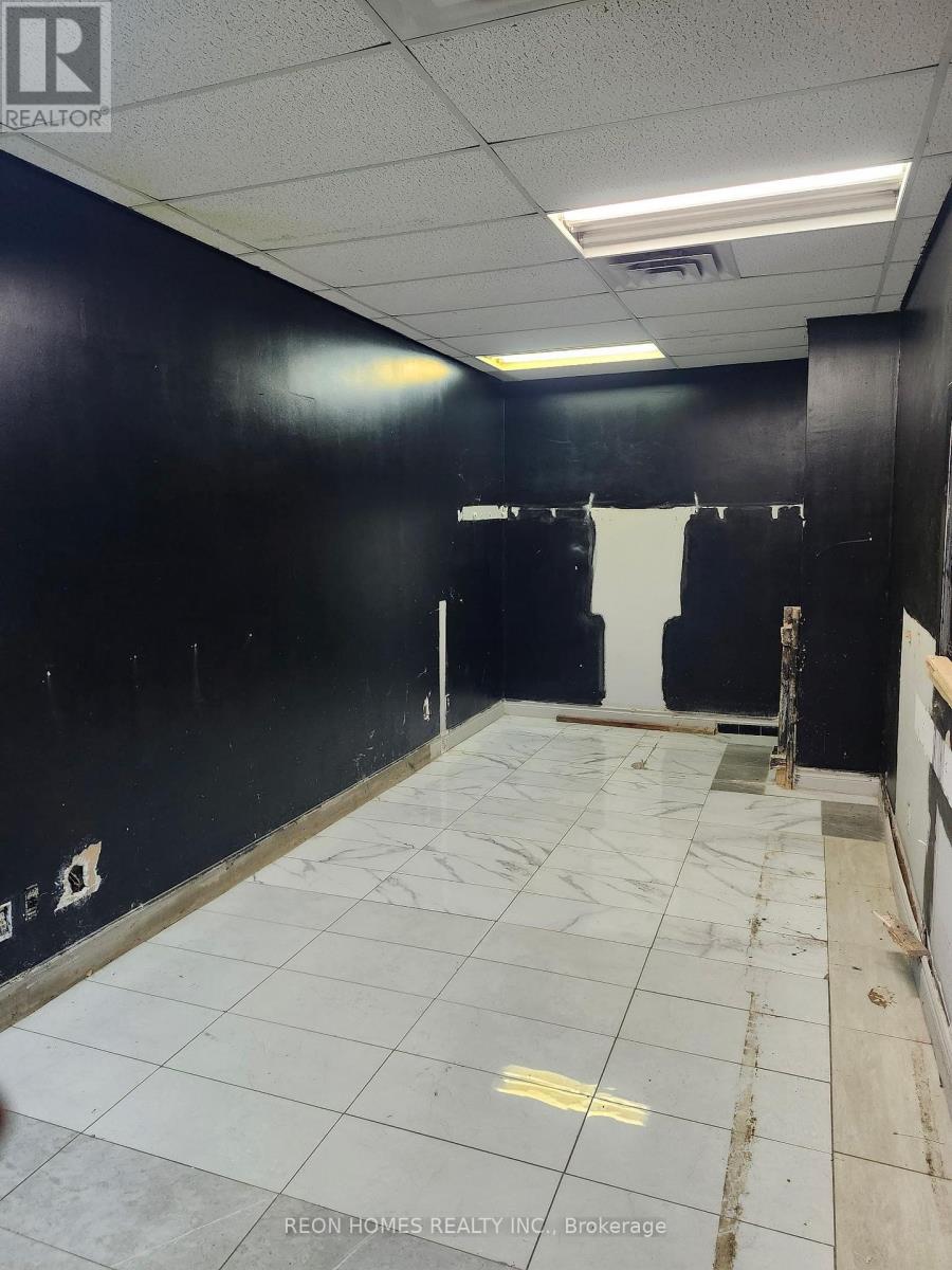 2a - 45 Bloor Street Property Photo 2