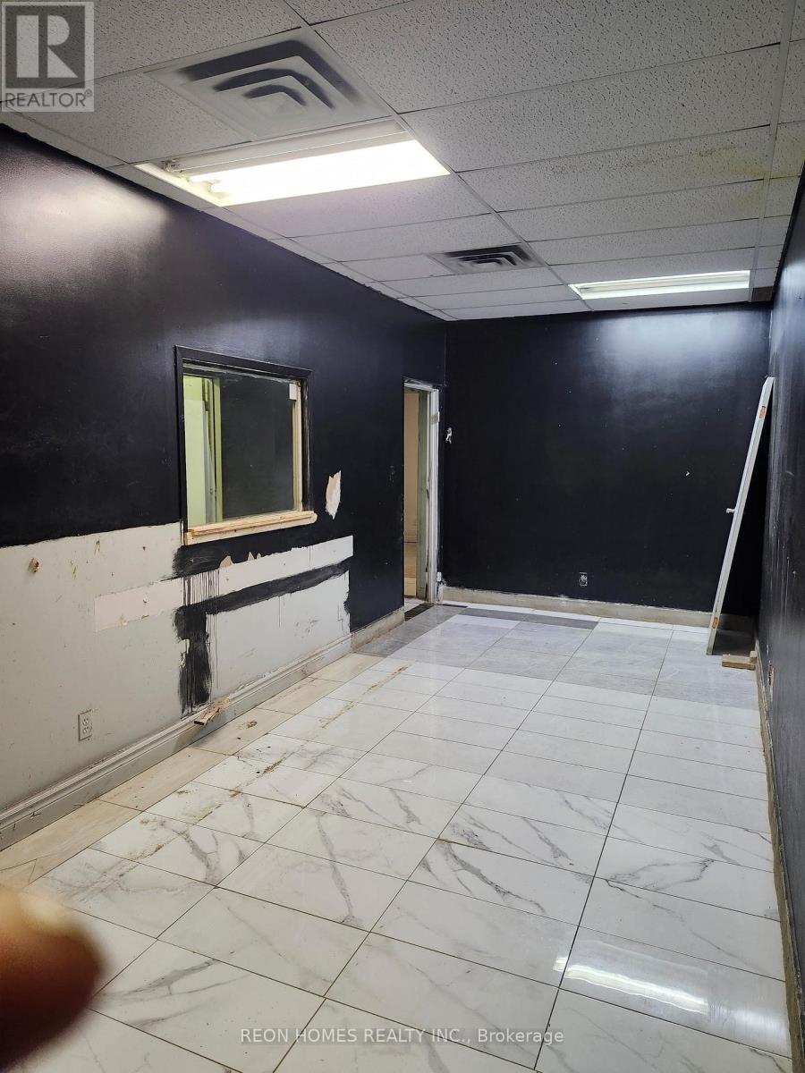 2a - 45 Bloor Street Property Photo 6