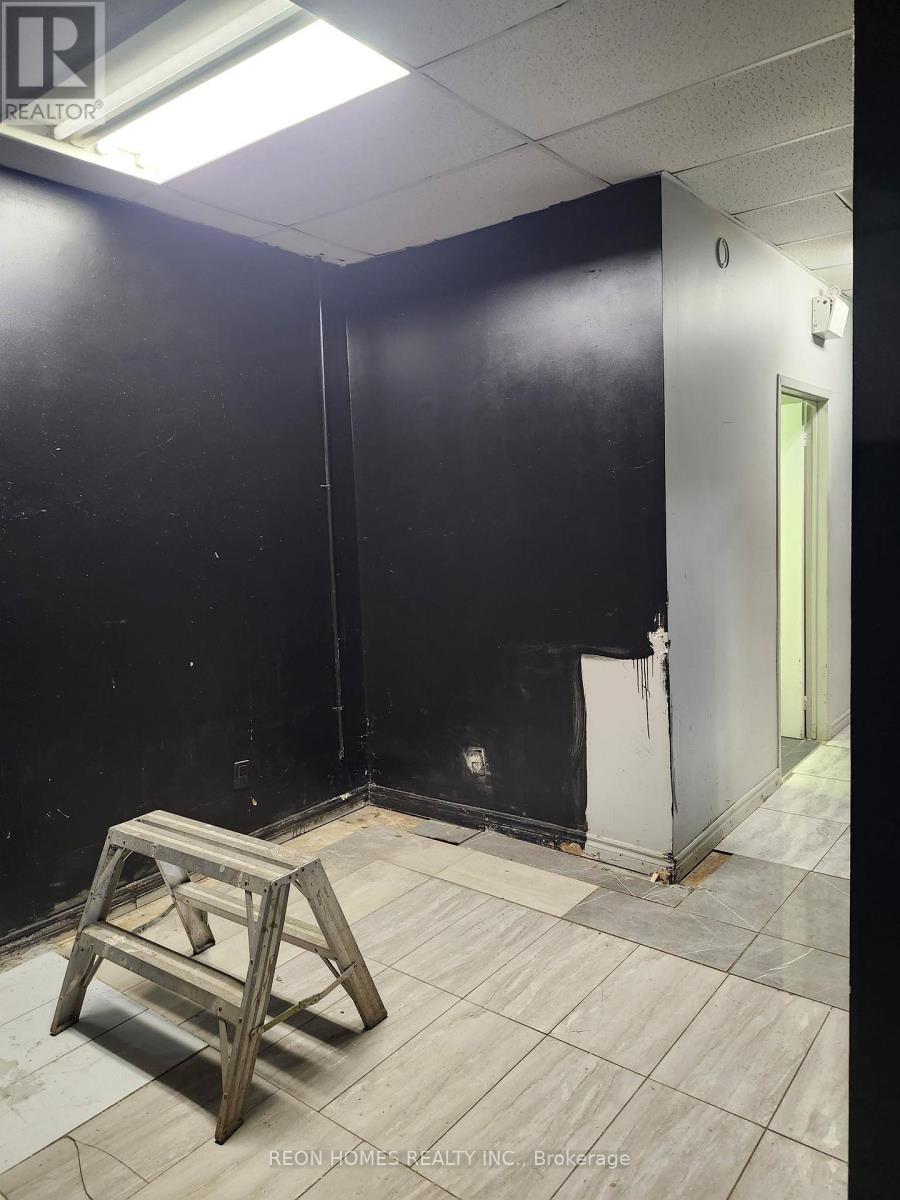 2a - 45 Bloor Street Property Photo 7