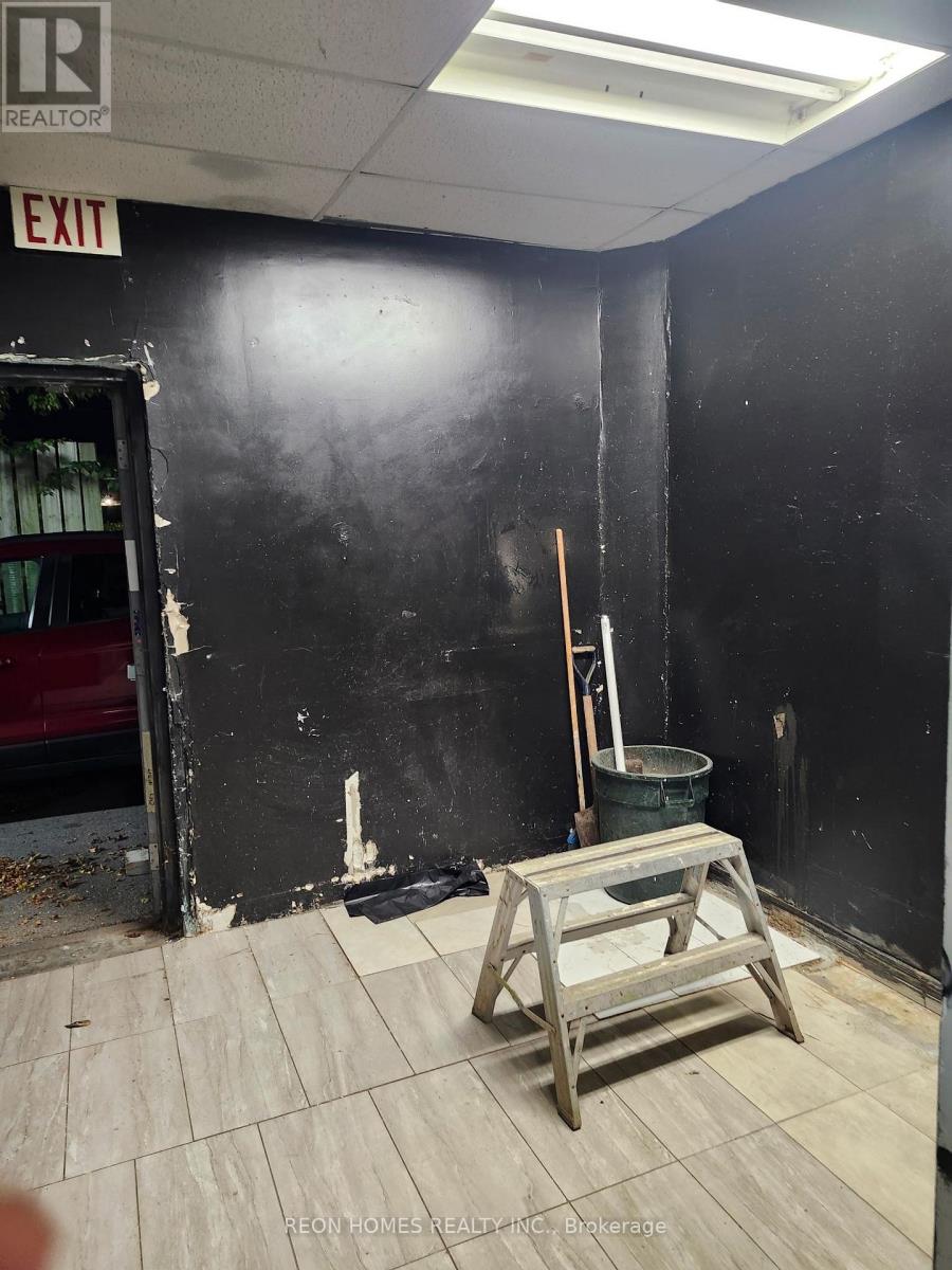 2a - 45 Bloor Street Property Photo 8