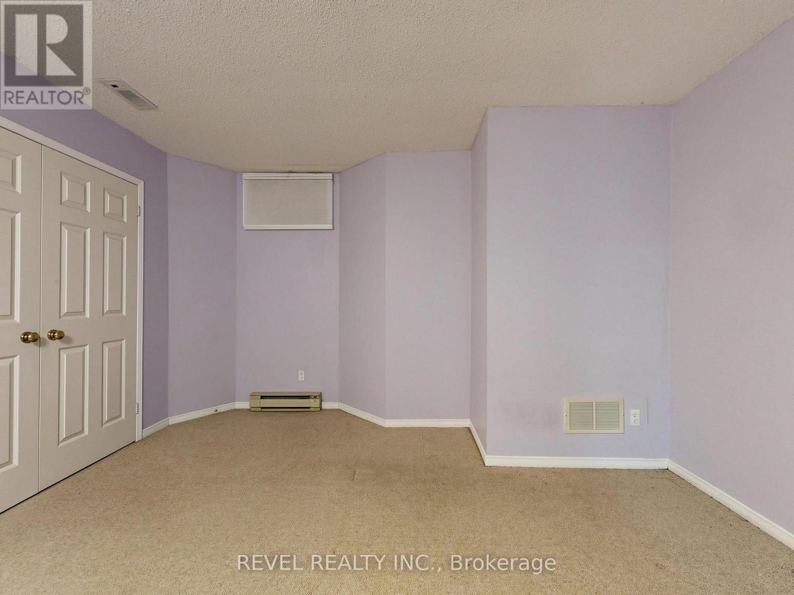 Lower - 831 Regal Crescent Property Photo 21