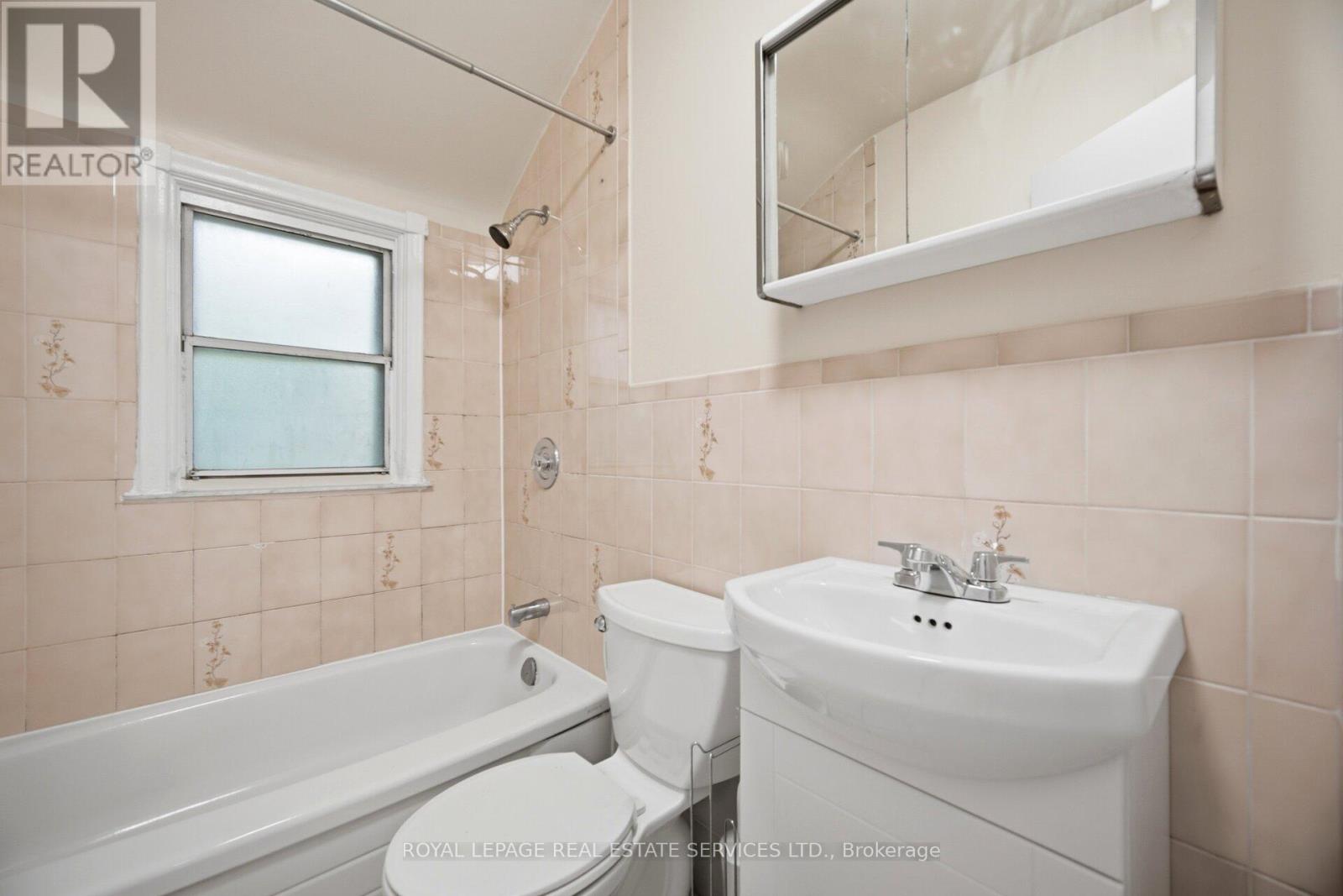 76-78 Lewis Street Property Photo 45