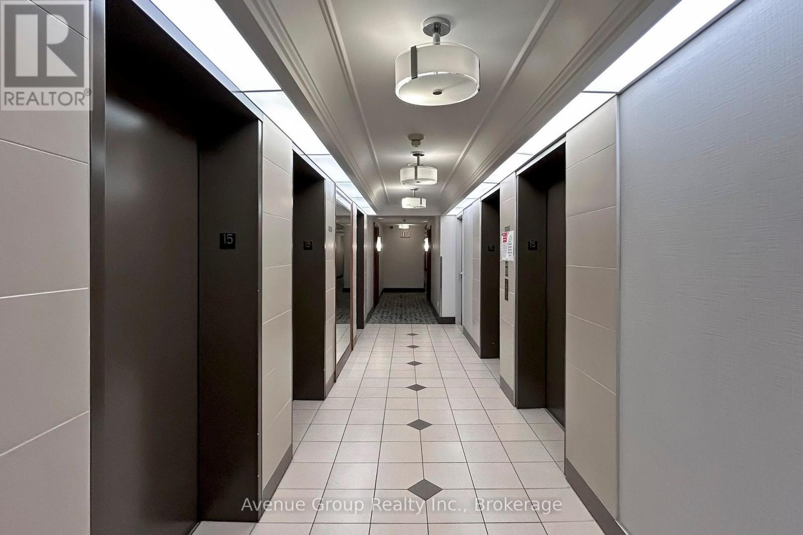 1527 - 68 Corporate Drive Property Photo 26