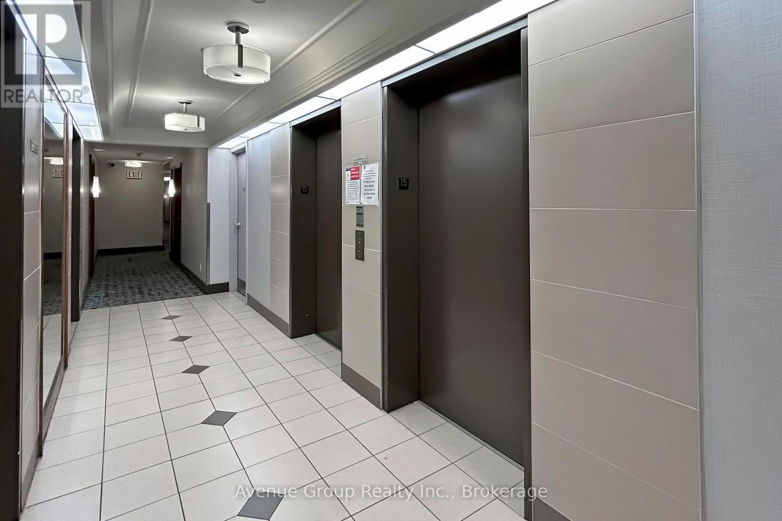 1527 - 68 Corporate Drive Property Photo 27
