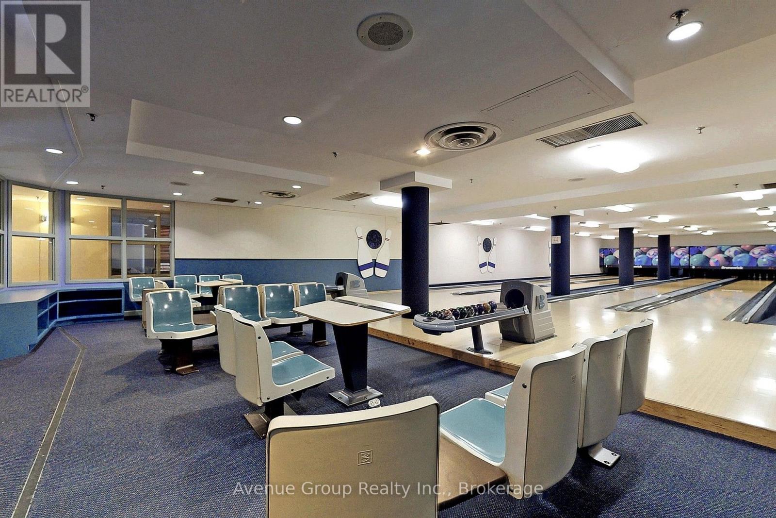 1527 - 68 Corporate Drive Property Photo 32