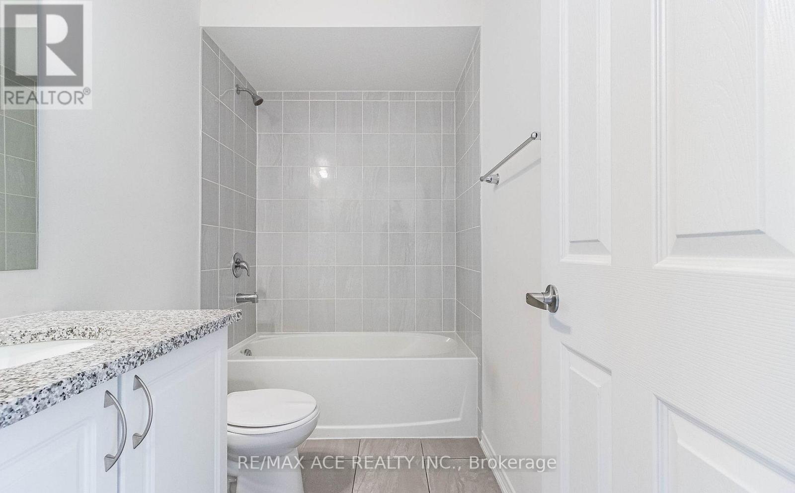 109 - 2560 Barbarolli Path Property Photo 29