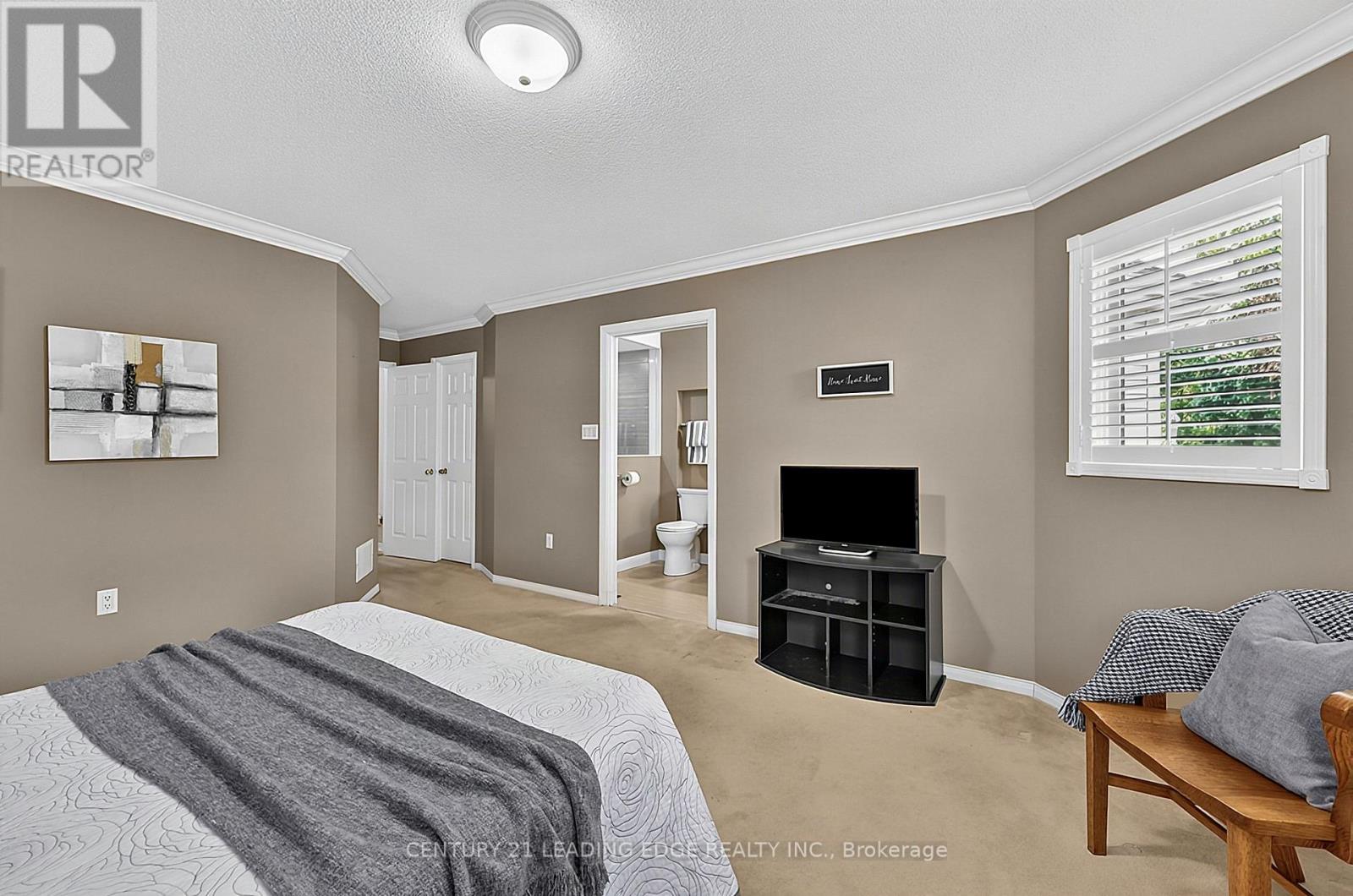 14 Watford Street Property Photo 30