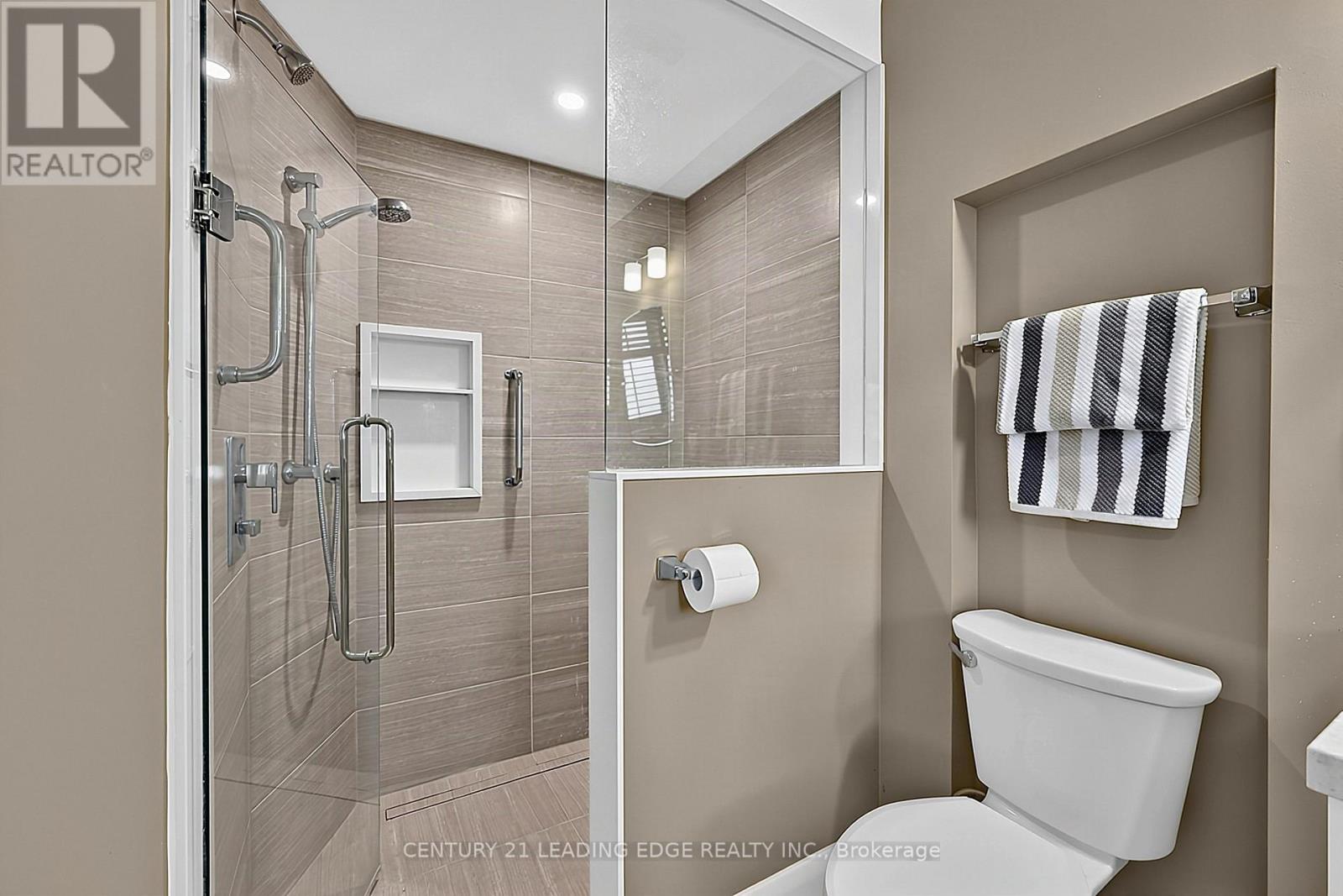 14 Watford Street Property Photo 32