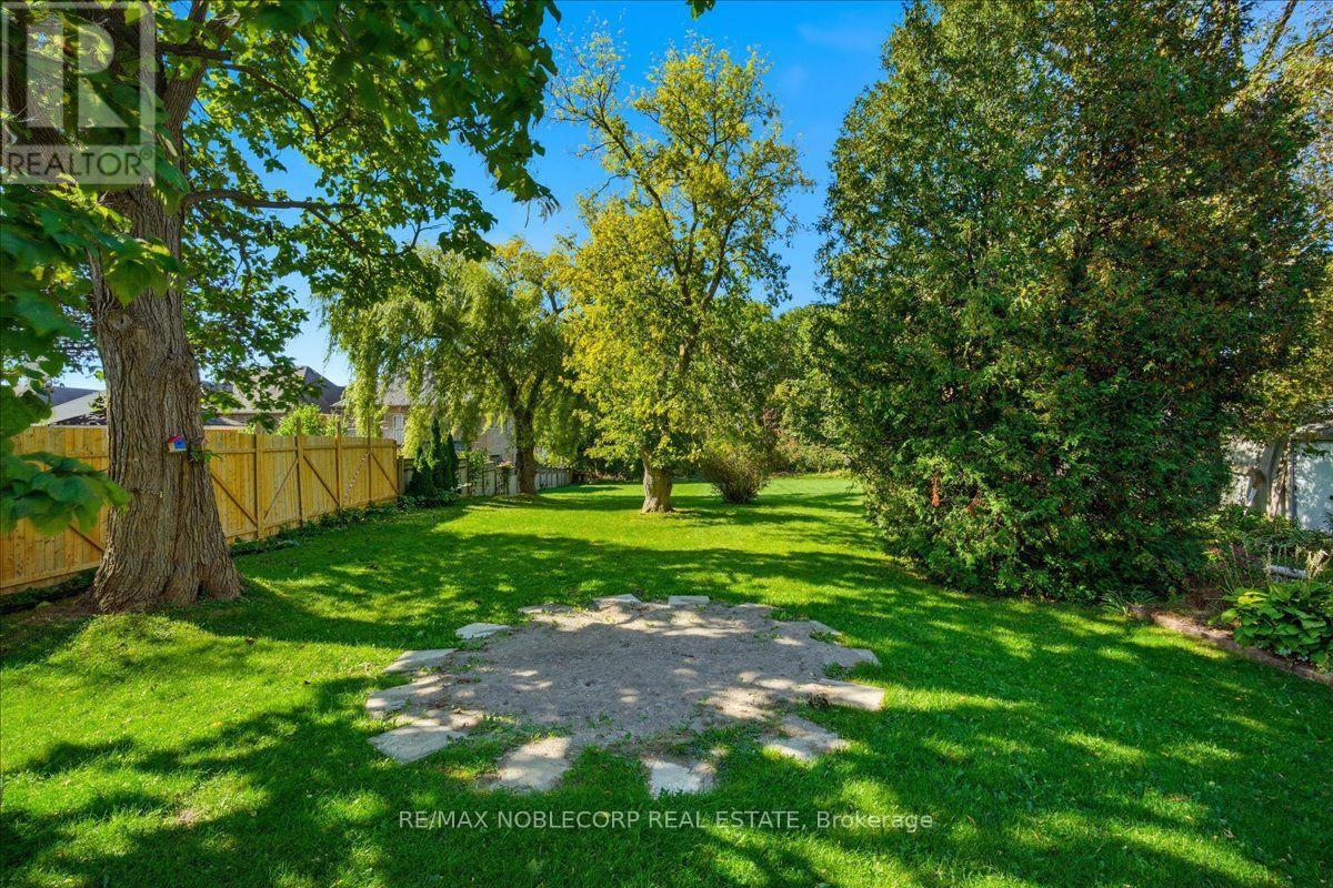 518 Rosebank Road Property Photo 11