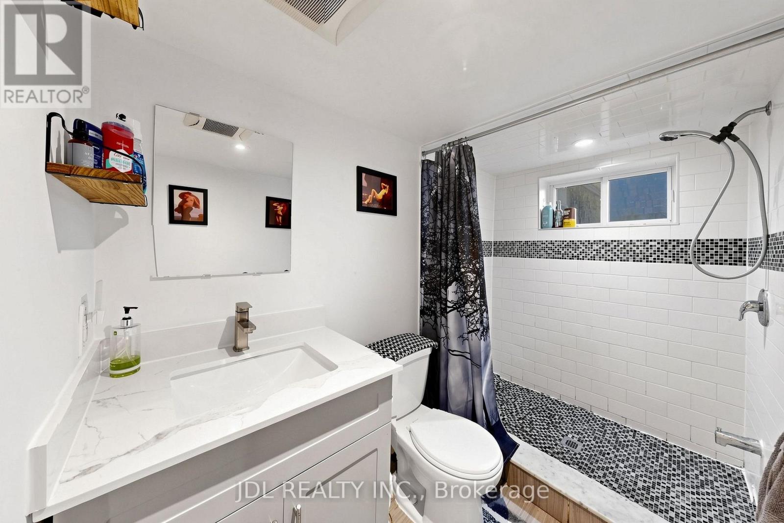 831 Pape Avenue Property Photo 31