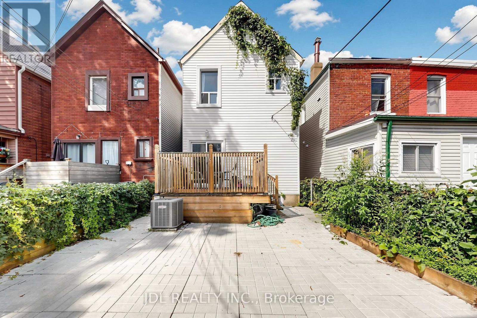 831 Pape Avenue Property Photo 33