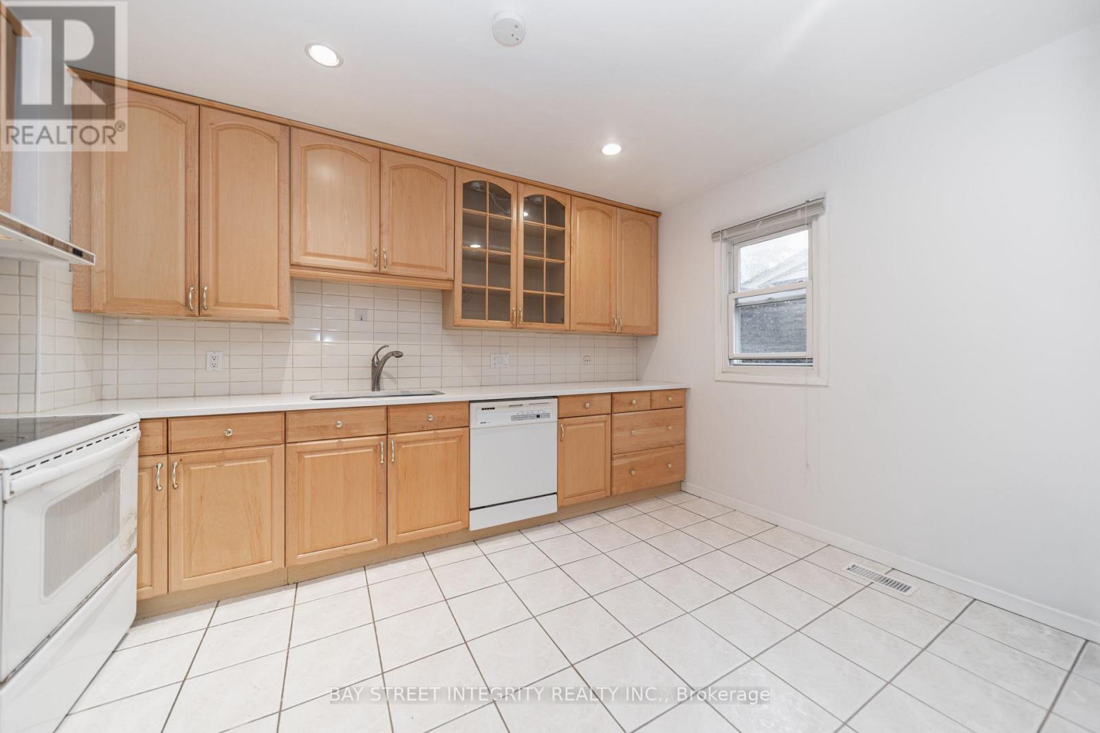6 Sandy Haven Drive Property Photo 4