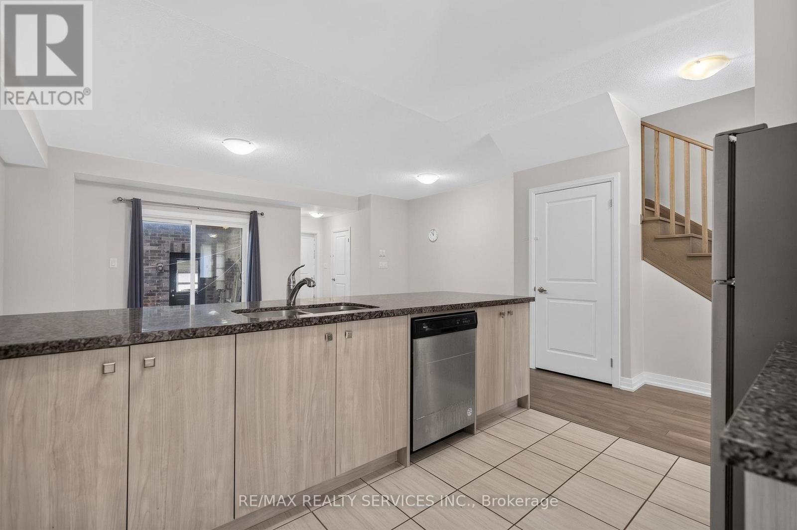 225 Coronation Road Property Photo 12