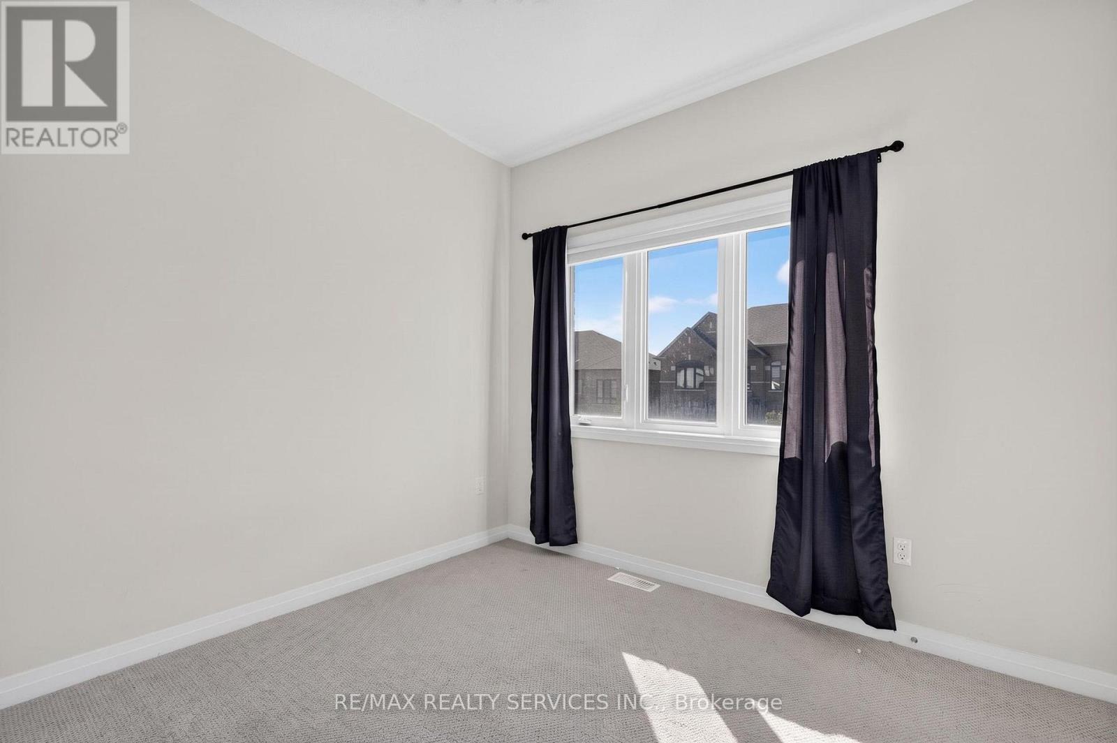 225 Coronation Road Property Photo 39