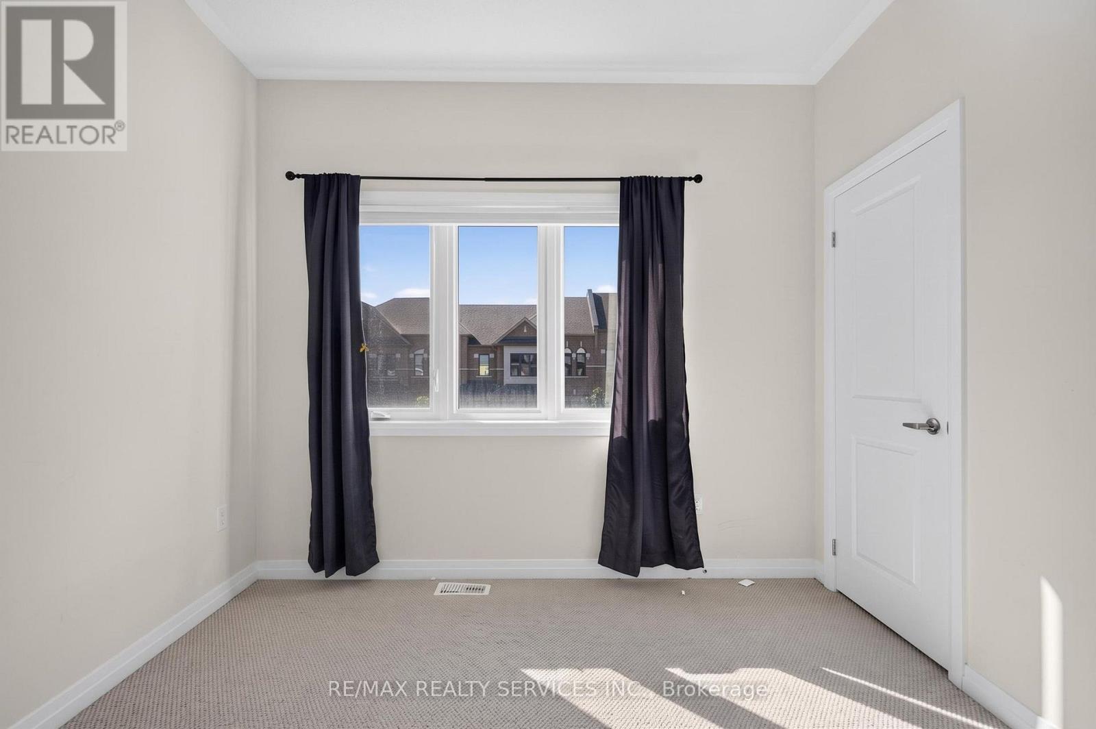 225 Coronation Road Property Photo 40