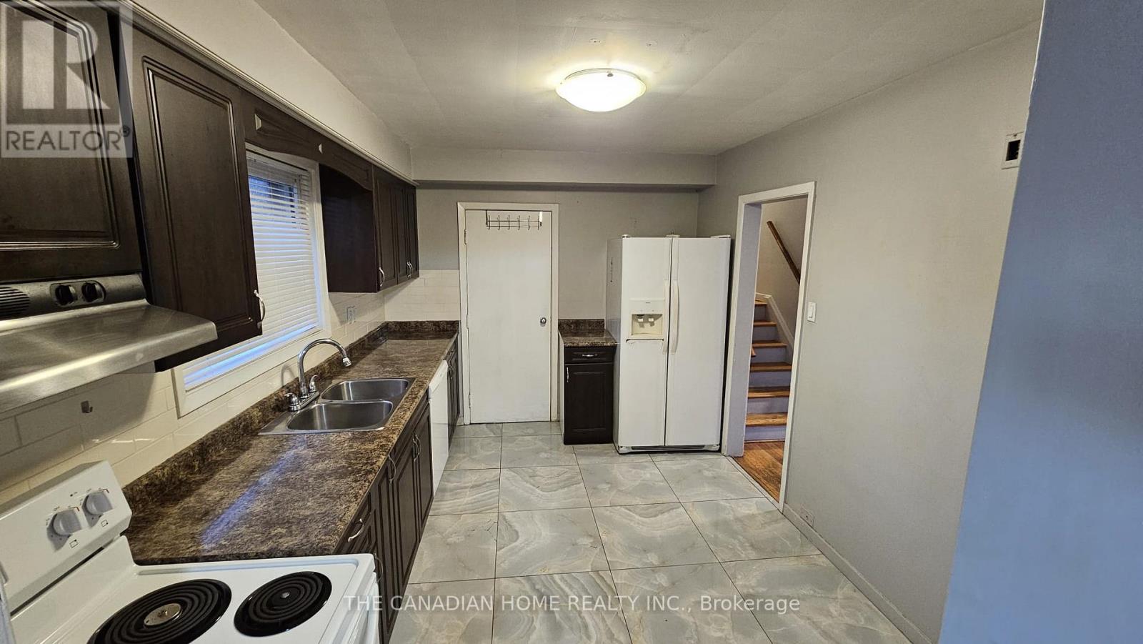 Main - 12 Aspendale Drive Property Photo 12