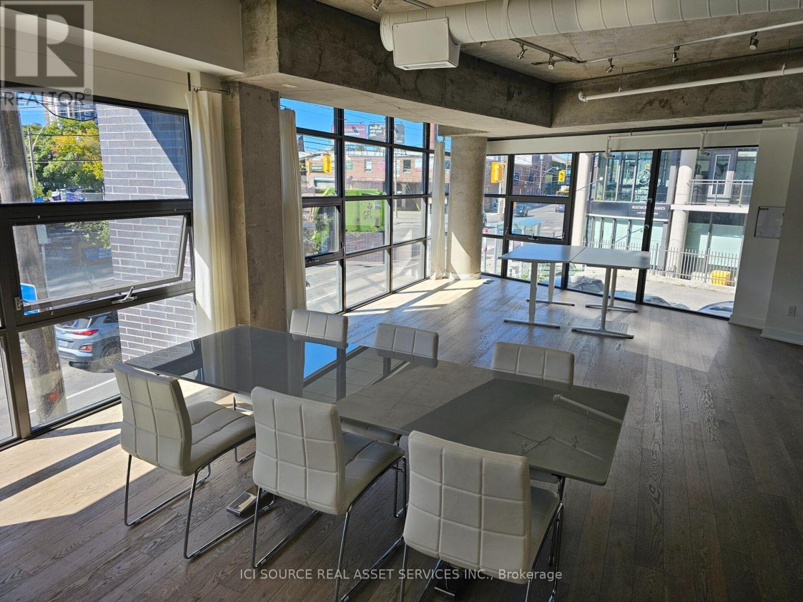 205 - 321 Carlaw Avenue Property Photo 1