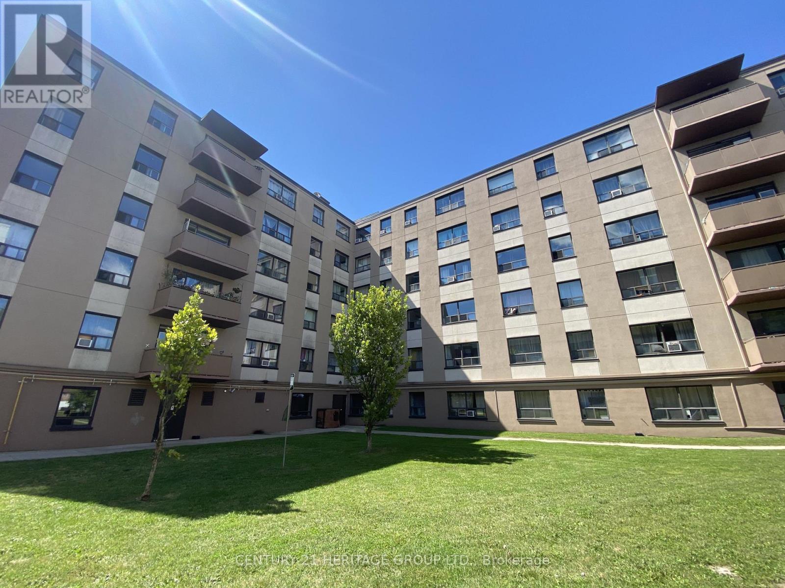 211 - 3101 Eglinton Avenue E Property Photo 2