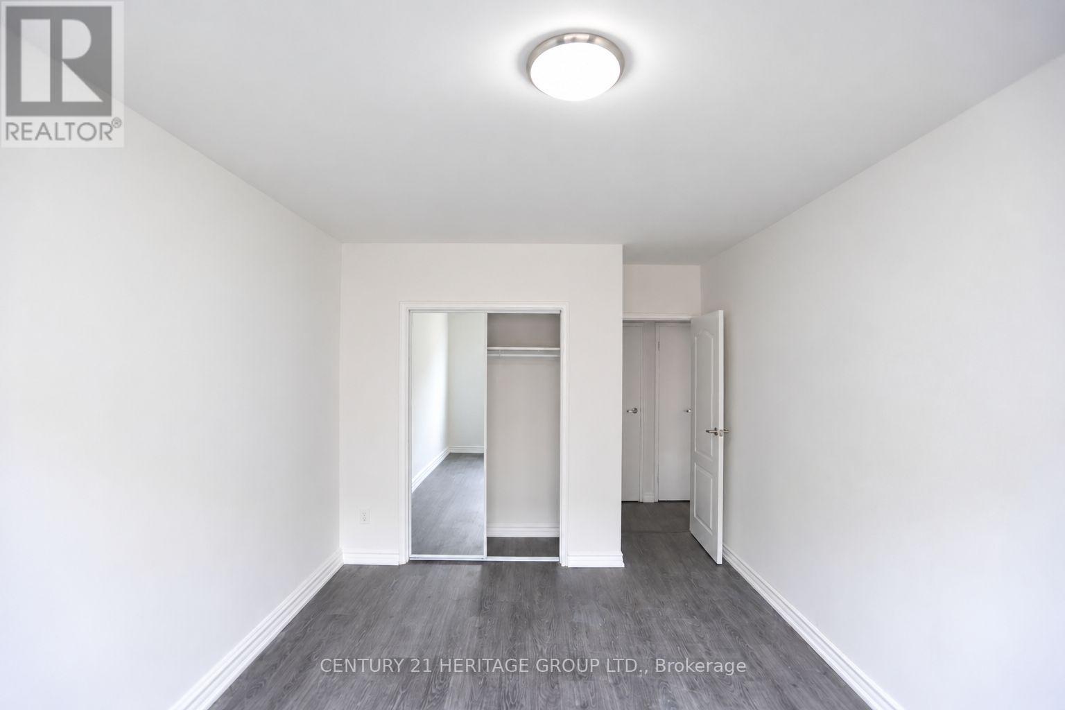 211 - 3101 Eglinton Avenue E Property Photo 13
