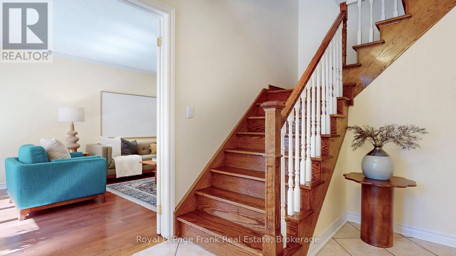 204 St John Street E Property Photo 7