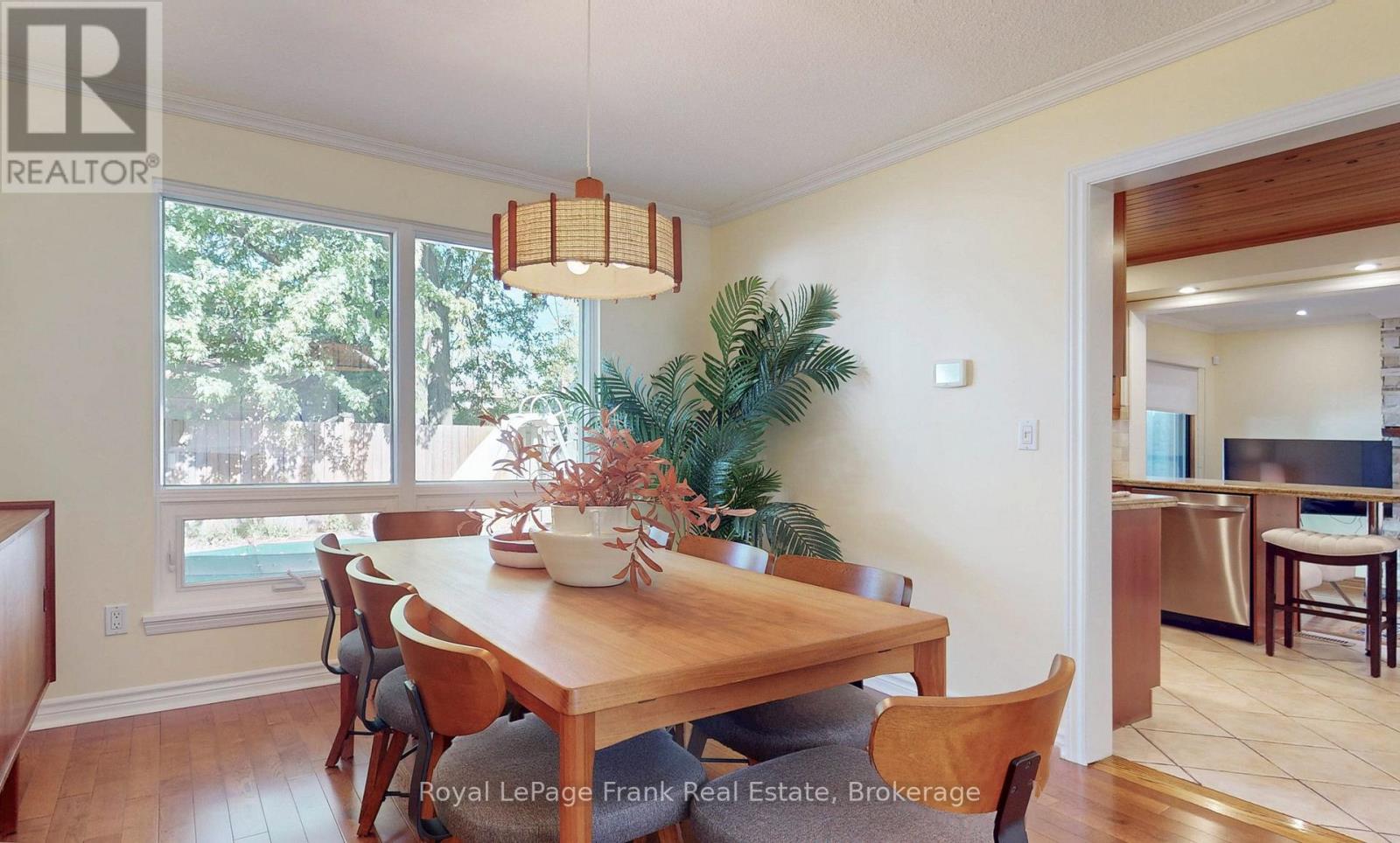 204 St John Street E Property Photo 20