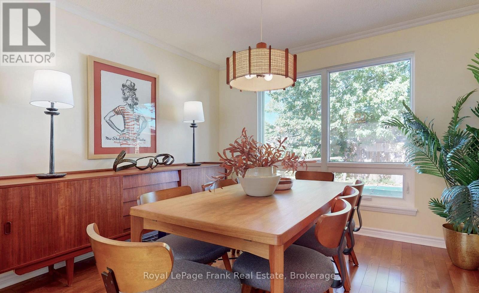 204 St John Street E Property Photo 21