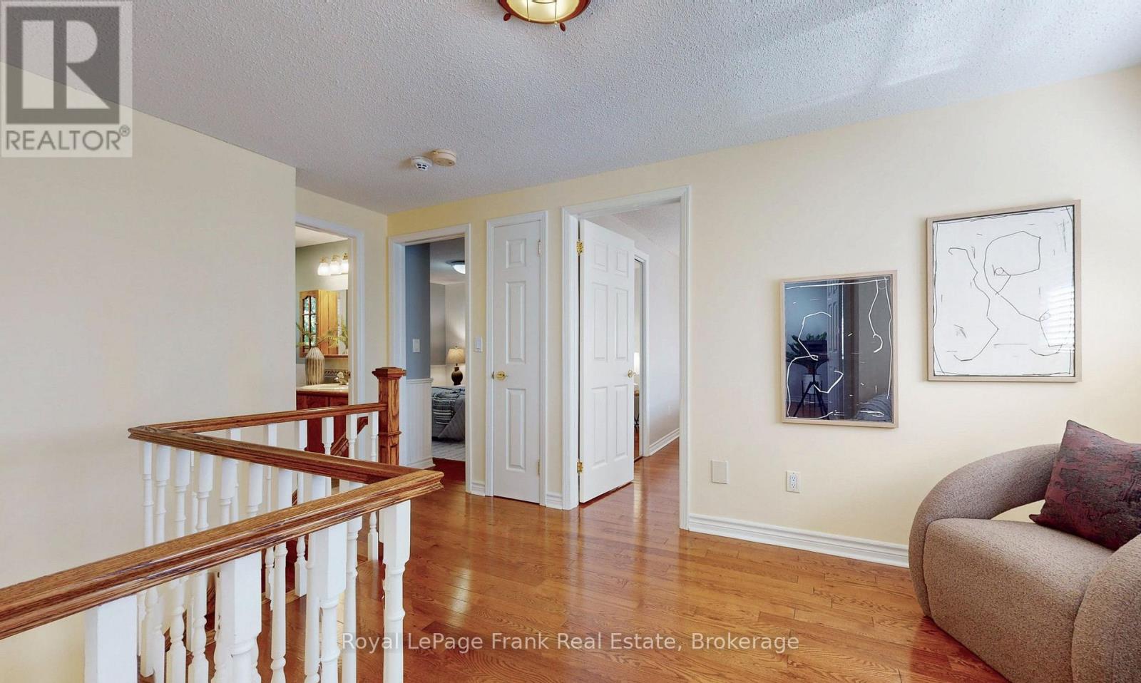 204 St John Street E Property Photo 27