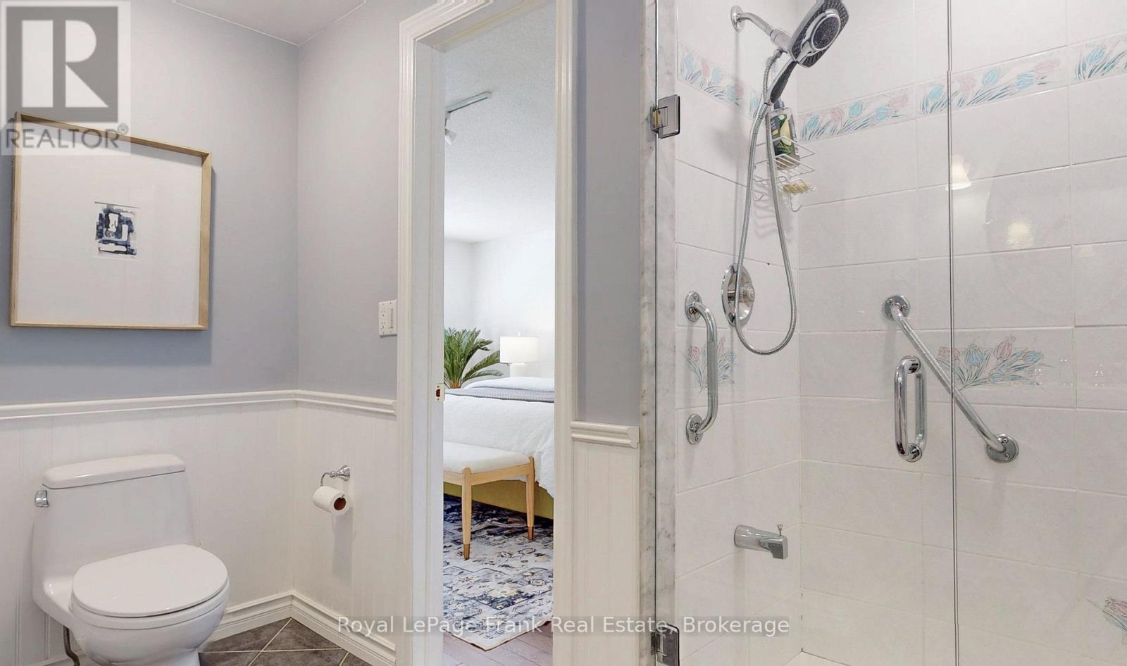 204 St John Street E Property Photo 31
