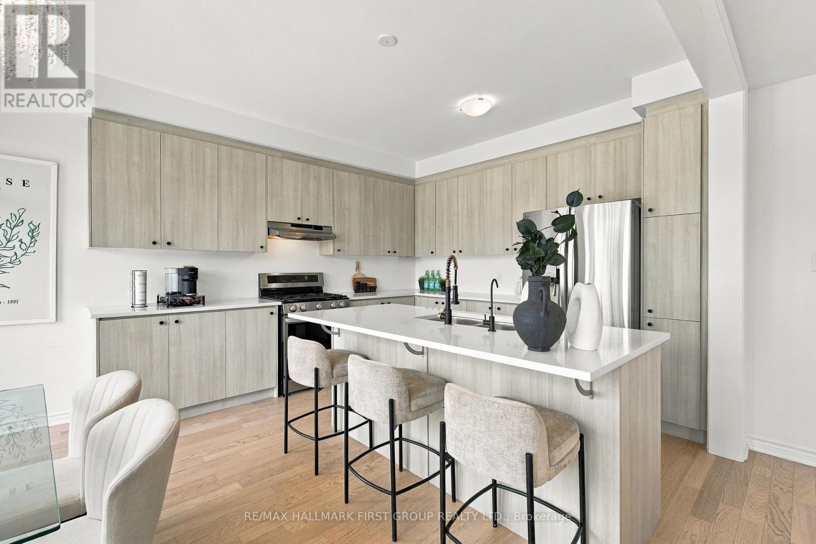 3302 Marchington Square Property Photo 12