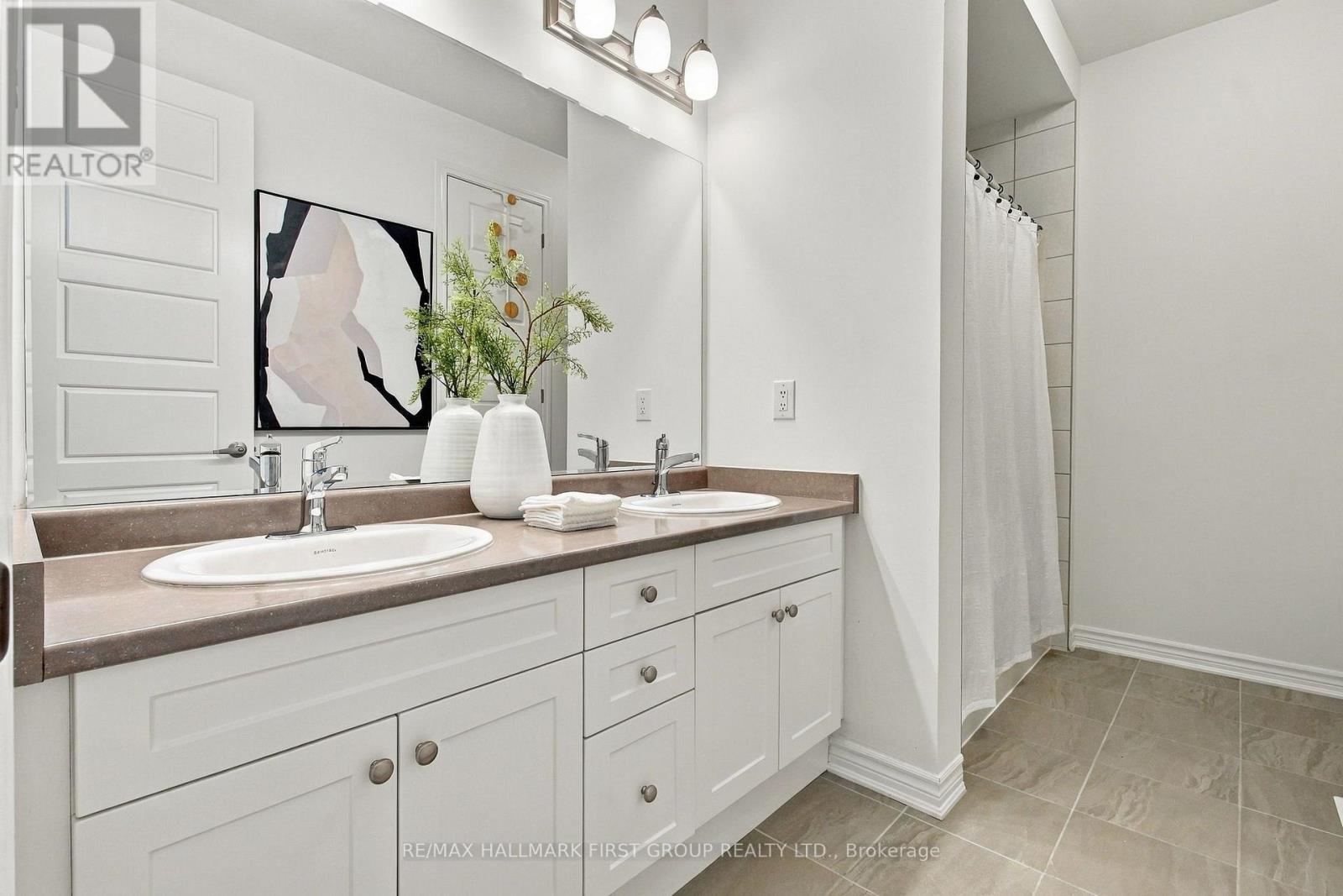 3302 Marchington Square Property Photo 21
