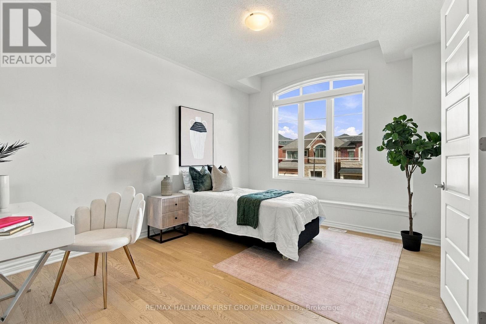 3302 Marchington Square Property Photo 22