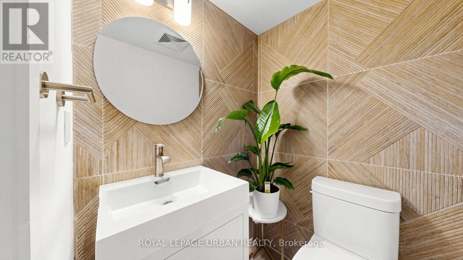 2 - 76 Munro Street Property Photo 18