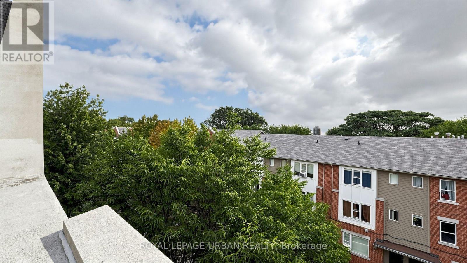 2 - 76 Munro Street Property Photo 37