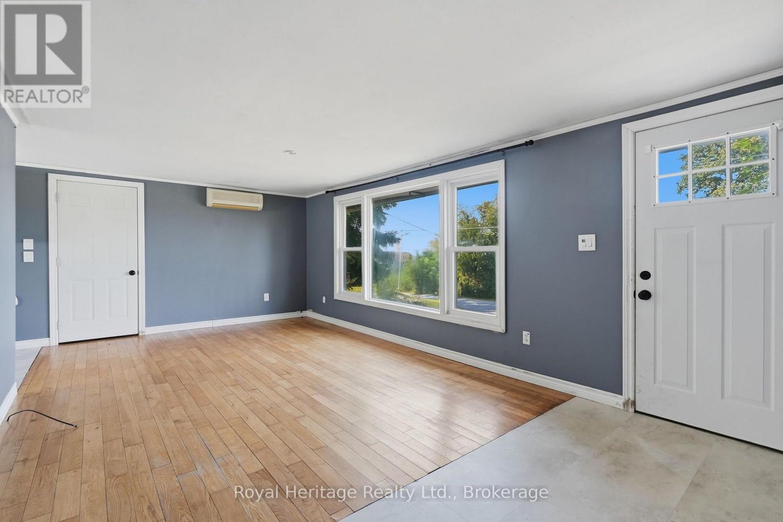 127 Coleman Crescent Property Photo 5