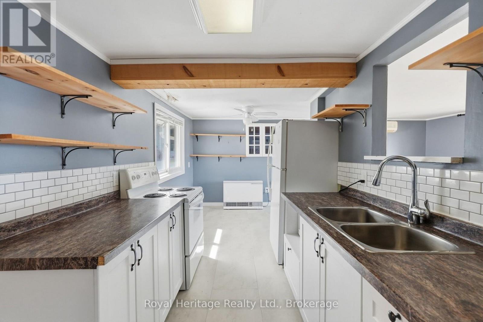 127 Coleman Crescent Property Photo 9